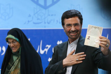 سومین روز ثبت نام داوطلبان چهاردهمین دوره انتخابات ریاست جمهوری- ثبت نام «فدا حسین ملکی »