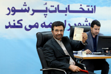 سومین روز ثبت نام داوطلبان چهاردهمین دوره انتخابات ریاست جمهوری- ثبت نام «فدا حسین ملکی »