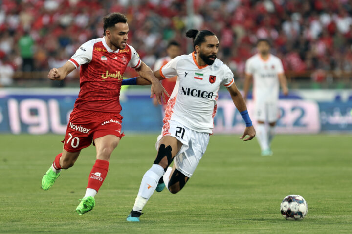 آسمان ایران سرخ شد؛ جشن قهرمانی پرسپولیس در آزادی