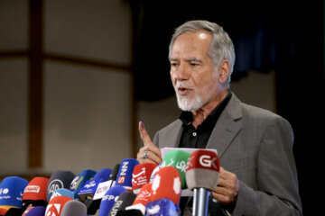 پنجمین روز ثبت نام داوطلبان انتخابات ریاست جمهوری- ثبت نام «محمد ناظمی اردکانی»