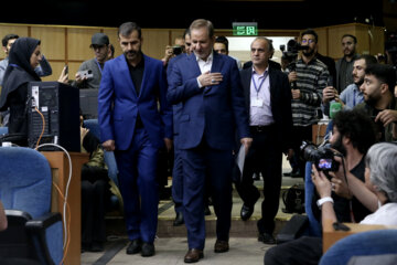 پنجمین روز ثبت نام داوطلبان انتخابات ریاست جمهوری- ثبت نام «اسحاق جهانگیری»