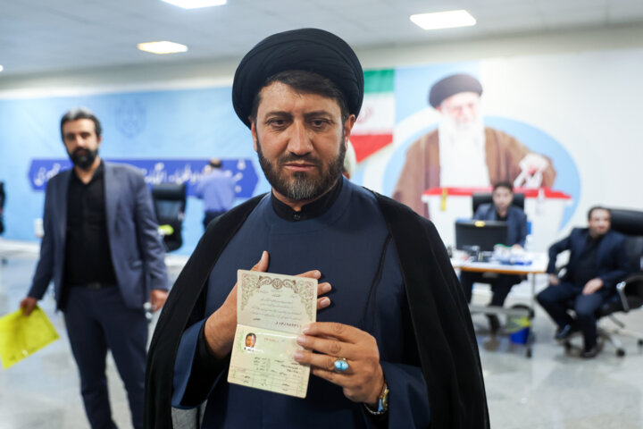 پنجمین روز ثبت نام داوطلبان انتخابات ریاست جمهوری- ثبت نام «سید علی حسینی»
