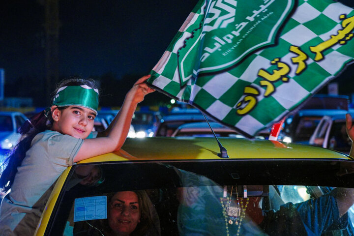 شادی مردم خرم آباد پس از صعود تیم فوتبال خیبر به لیگ برتر