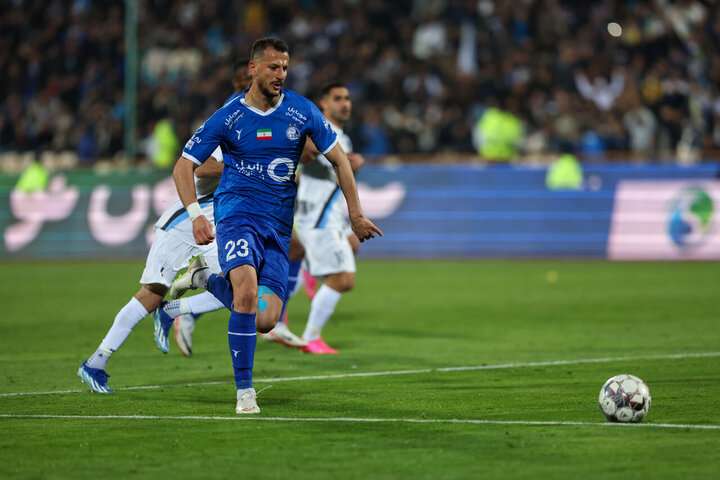 بازگشت آقای خاص در روز جدایی سه آبیپوش