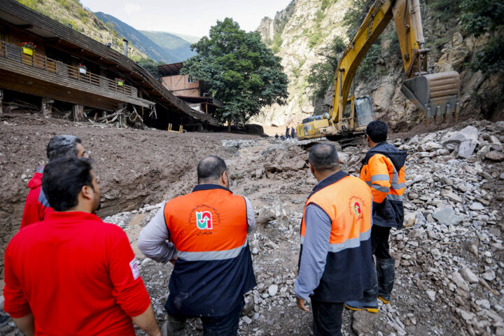 سیل محور دوآب - بلده شهرستان نور مازندران را بست