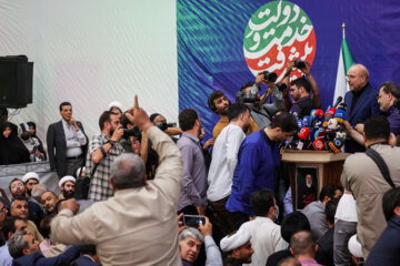 نشست انتخاباتی «محمدباقر قالیباف» با فعالان ستادی