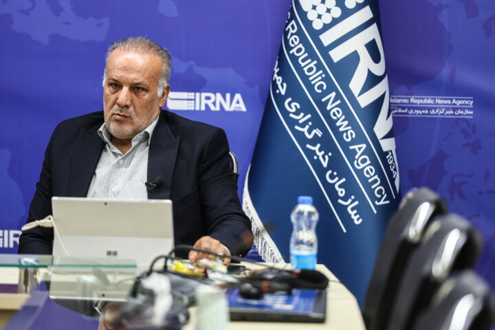 مشفق: هنوز مردم به فرزندآوری قانع نشدهاند؛ عالمی: به جای مردم، دولت مخاطب باشد