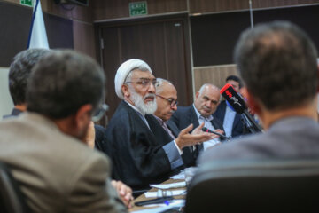 نشست حجت الاسلام « مصطفی پورمحمدی» با اعضای اتاق بازرگانی ایران