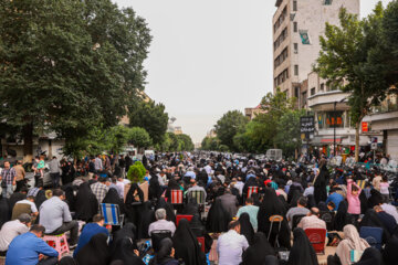 قرائت دعای عرفه- دانشگاه تهران