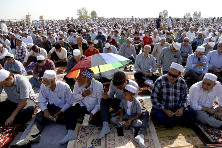اقامه نماز عید قربان در بندر ترکمن