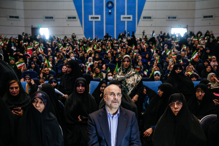 گردهمایی زنان در حمایت از«محمدباقر قالیباف»