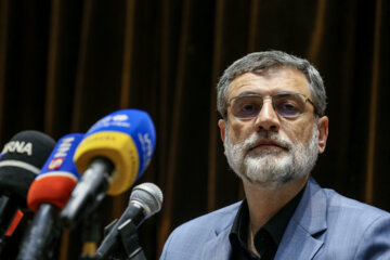 نشست انتخاباتی «امیر حسین قاضی زاده هاشمی» در دانشگاه تهران
