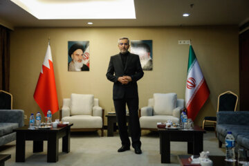 دیدار عبداللطیف بن راشد الزیانی‌ وزیر امور خارجه بحرین با علی باقری کنی سرپرست وزارت خارجه
