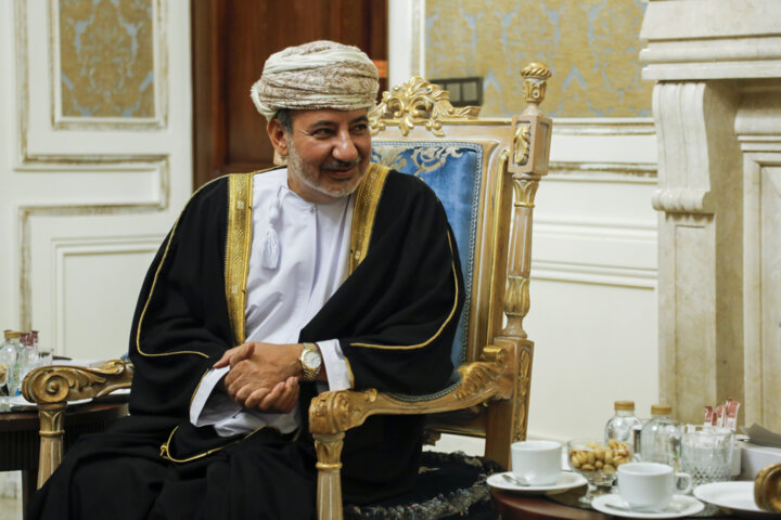 دیدار دیپلمات ارشد عمان با سرپرست وزارت خارجه
