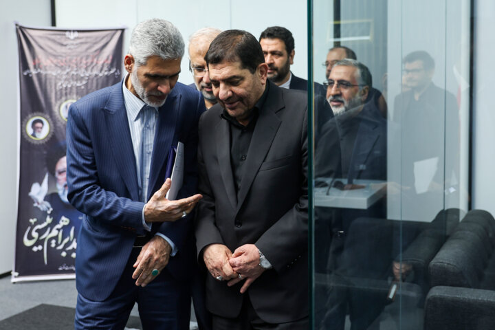 İran'ın 7 eyaletinde 17 rafineri ve petrokimya projesinin açılışı