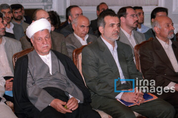 مسعود پزشکیان، نامزد انتخابات چهاردهمین دوره ریاست جمهوری- دیدار مدیران وزارت بهداشت با آیت الله هاشمی رفسنجانی
