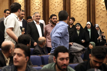 نشست انتخاباتی «علیرضا زاکانی» در دانشگاه تهران