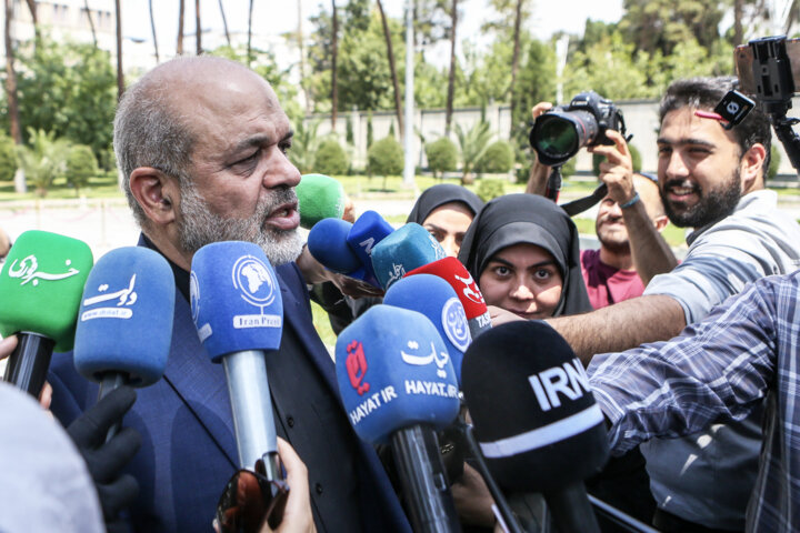 واکنش زاکانی به کارزار جمع آوری امضا برای برکناریاش/ ترافیک مصرفی اینترنت دو برابر شد