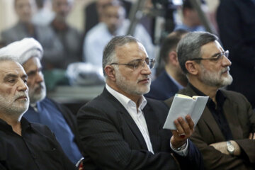 حضور علیرضا زاکانی شهردار تهران در مراسم چهلمین روز شهدای خدمت