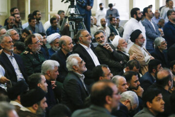 حضور علیرضا زاکانی شهردار تهران در مراسم چهلمین روز شهدای خدمت