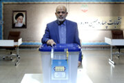 ایران میں صدارتی انتخابات کے لئے ووٹنگ کا آغاز، عوام کی پر جوش شرکت۔