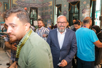 انتخابات چهاردهمین دوره ریاست جمهوری- حسینیه ارشاد