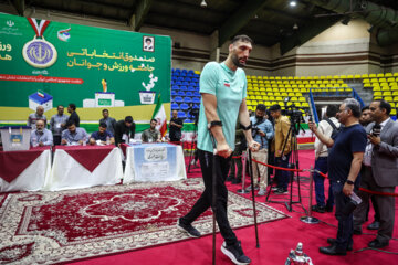 حضور مرتضی مهرزاد در انتخابات چهاردهمین دوره ریاست جمهوری- ورزشگاه شیرودی