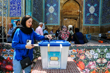 Iran : la 14ème élection présidentielle à Ispahan  