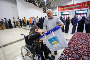 Iran : la 14ème élection présidentielle à Ispahan  