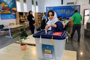 Iran : la 14ème élection présidentielle à l’île de Kish dans le sud de l’Iran 