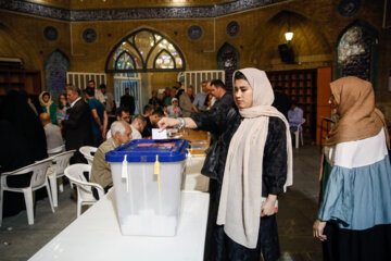انتخابات چهاردهمین دوره ریاست جمهوری- مسجد الرسول
