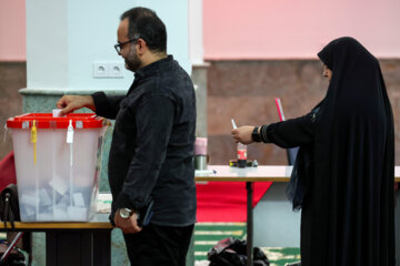 انتخابات چهاردهمین دوره ریاست جمهوری- مسجد دانشگاه شریف