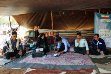 En Bazoft los nómadas participan en las 14.ª elecciones presidenciales