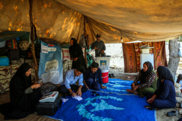 En Bazoft los nómadas participan en las 14.ª elecciones presidenciales