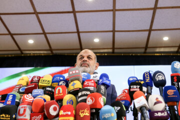 Conferencia de prensa del ministro del Interior de Irán 