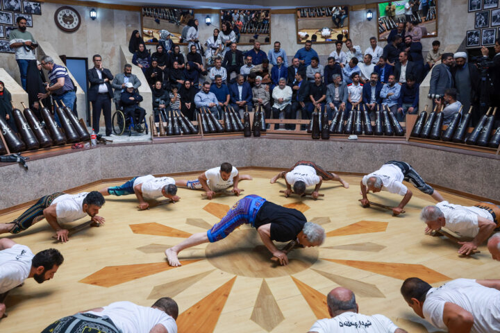 جلیلی: یکی از مهمترین وظایف دولت پرداختن به ورزش بانوان است/باید به عدالت ورزشی توجه کرد