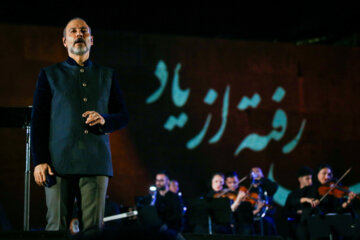 Concierto de Alireza Qorbani en Persépolis