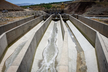 Un grand projet de stockage et de transfert d'eau dans le cadre des efforts déployés pour faire revivre le lac Ourmia