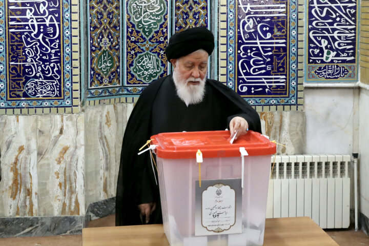 Второй тур 14-х президентских выборов в г. Мешхед