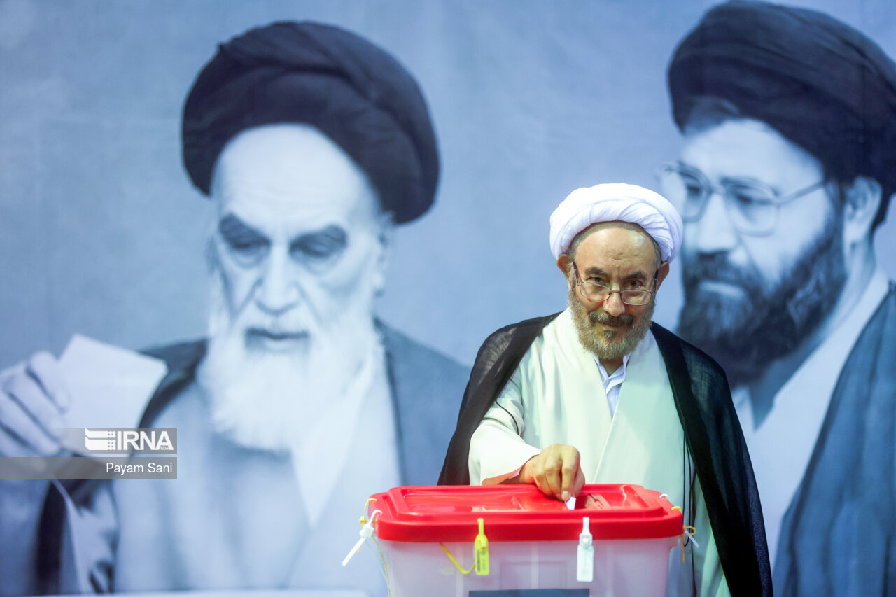مرحله دوم انتخابات چهاردهمین دوره ریاست جمهوری- حسینیه جماران