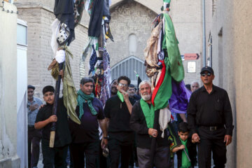 Iran-Muharram 2024 : le rituel traditionnel d’« Alam Bandan » au Khorasan du sud