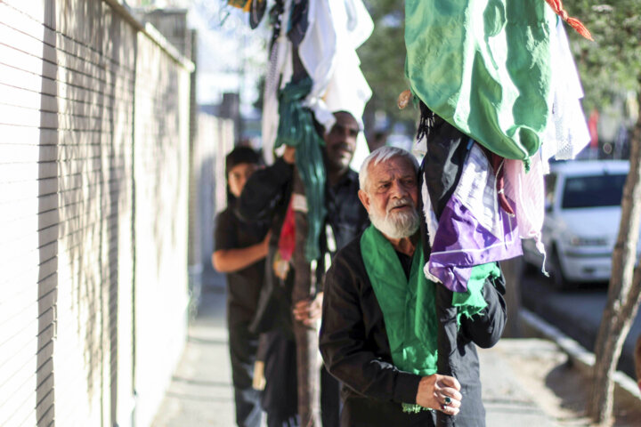 ارومیه عزادار شهدای کربلا/ ماتمی که کل شهر را سیاه کرد