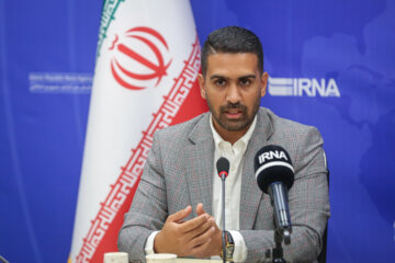 کتاب یا فیلترشکن؟ انتخابی که آینده کودکان را می‌سازد