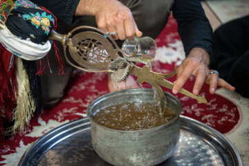 مراسم عزاداری و اطعام دهی در روستای کوهستان بهشهر