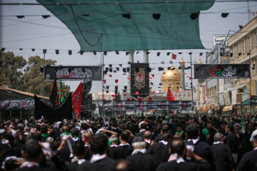 Musulmanes chiíes conmemoran el día de Ashura en Qom 