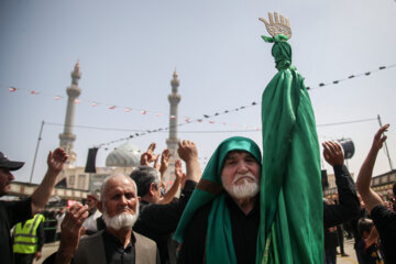 Musulmanes chiíes conmemoran el día de Ashura en Qom 