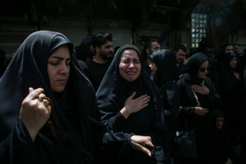 Musulmanes chiíes conmemoran el día de Ashura en Qom 