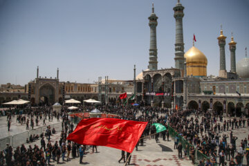 Musulmanes chiíes conmemoran el día de Ashura en Qom 