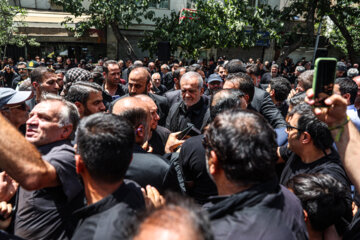 El presidente electo de Irán participa en luto de Ashura