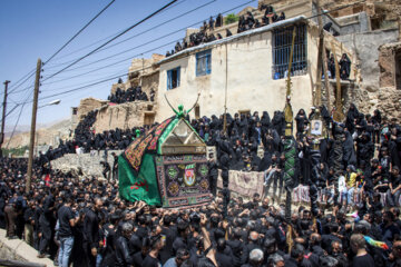 عزاداری روز عاشورا در مجن